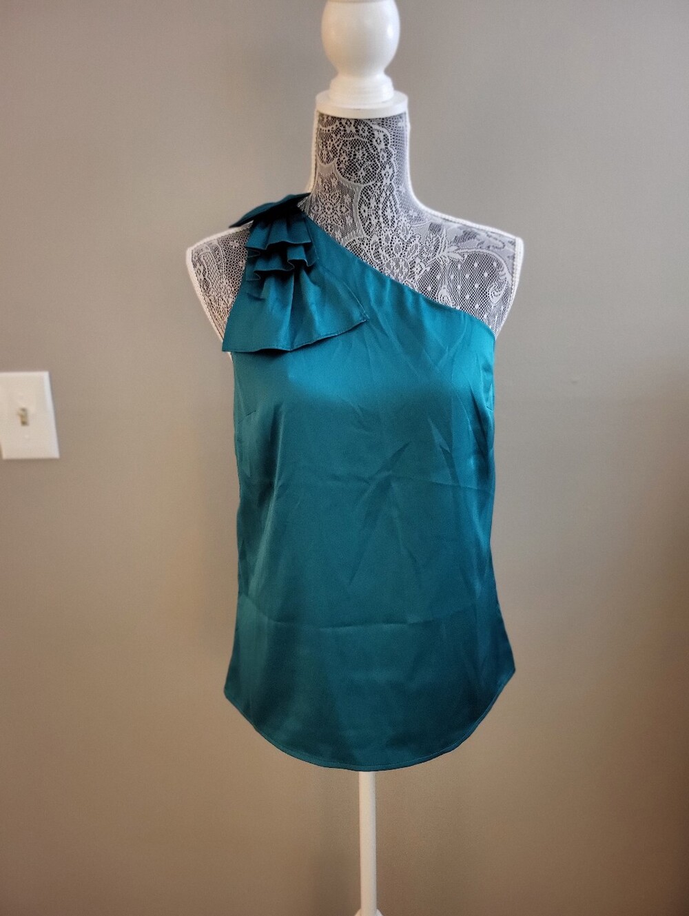 Limited Top